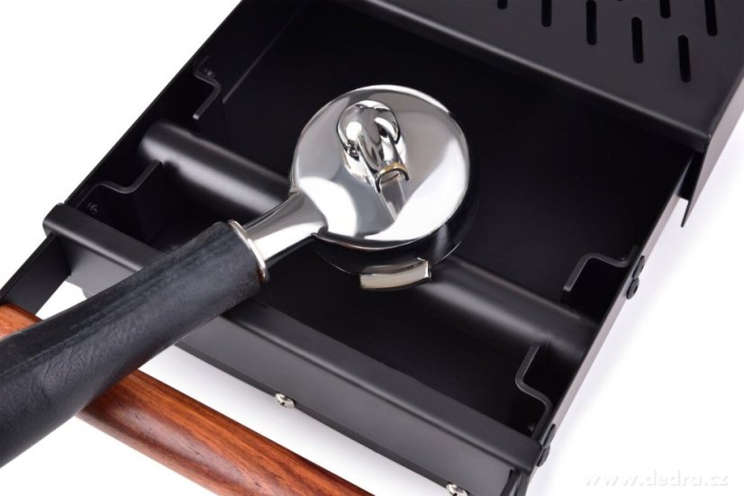 Odklepávací box na kávovou sedlinu